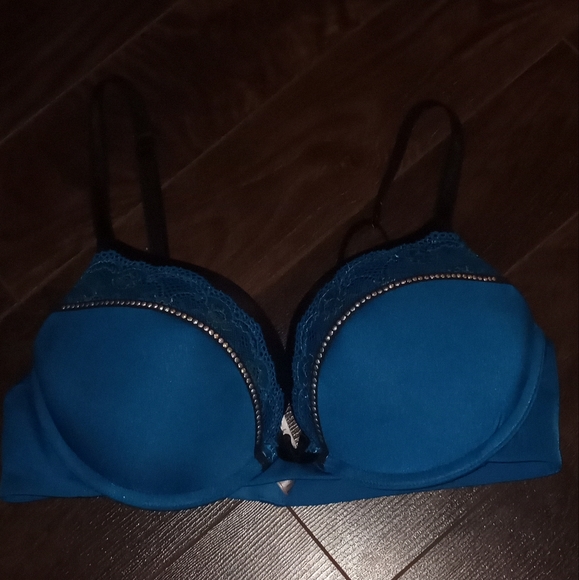 💲5/25💲 La senza padded bra - Picture 1 of 3